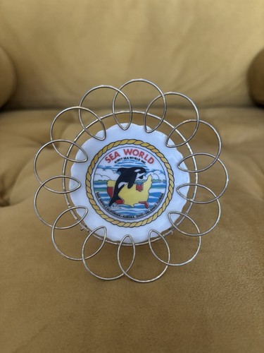 Vintage 1977 sea - 1977, world