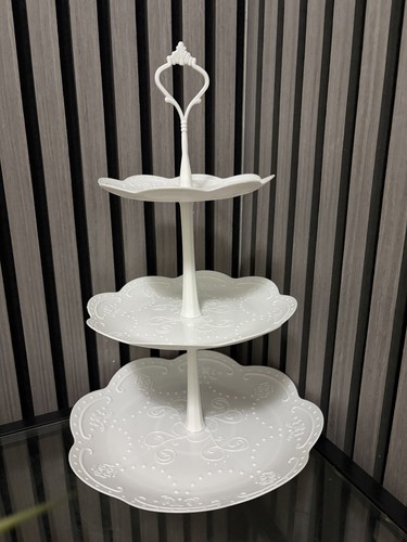White tier dessert - white,